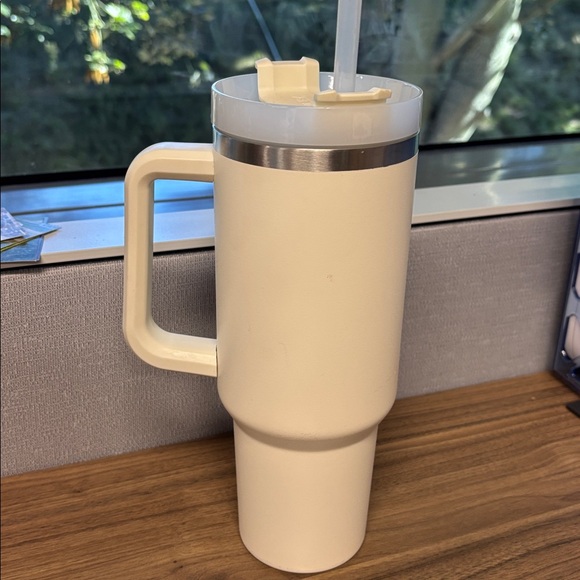 Stanley 40oz Travel Tumbler with Handle - Picture 5 of 7